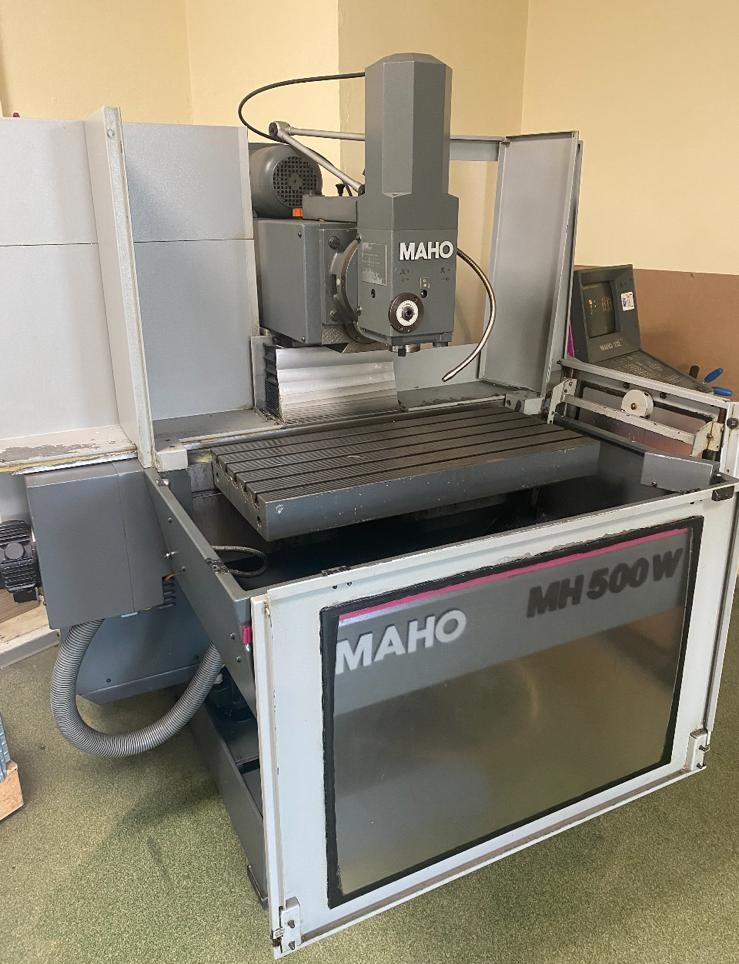CNC Bearbeitungszentrum / Fräsmaschine MAHO MH 500 W